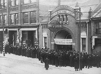This photo shows a food line at the Yonge Street Mission in Toronto in the 1930s during the Great Depression.