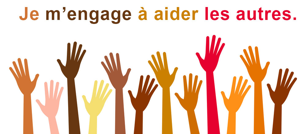 Neuf mains se levent pour souligner les mots, Je me'engage a aider les autres.